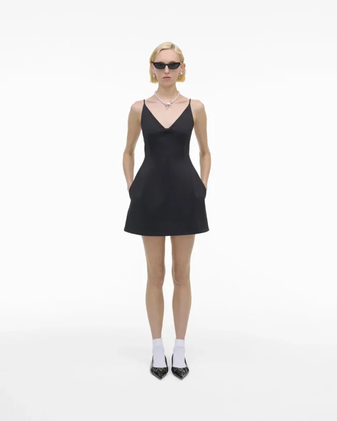 Vestido con lazo de satén