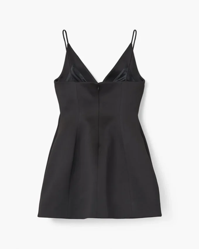 Vestido con lazo de satén