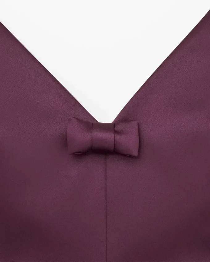 Vestido con lazo de satén