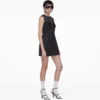 Vestido de satén con costuras