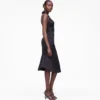 Vestido halter esculpido de satén